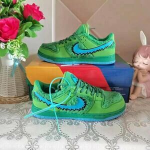Nike SB Dunk Grateful Dead Bears Green Time-Limited Offer